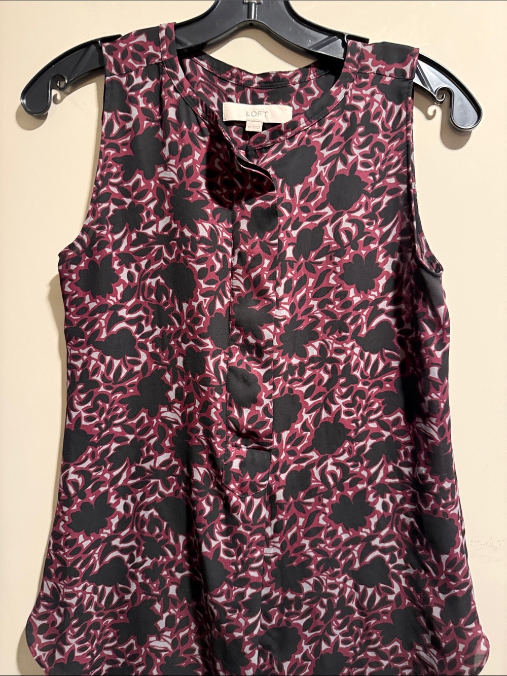 LOFT Floral Print Sleeveless Camisole - Burgundy & Black